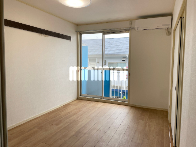 居室・リビング　洋間６帖