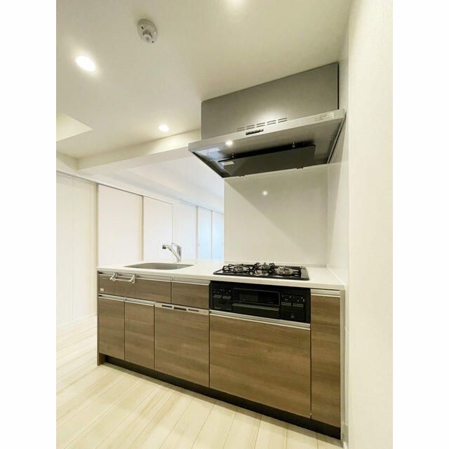 キッチン　コンパクトなキッチンで掃除もラクラク