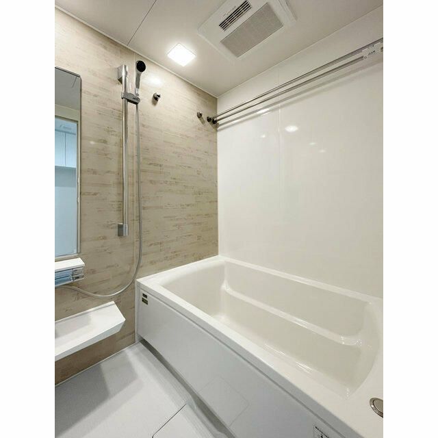 バス・シャワールーム　ゆったり過ごせるお風呂です