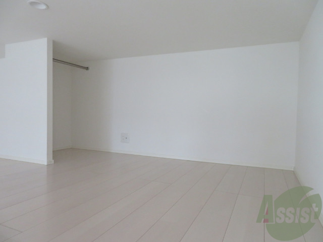 その他部屋・スペース　こちらはロフト５．９帖使い方が色々出来そうですね