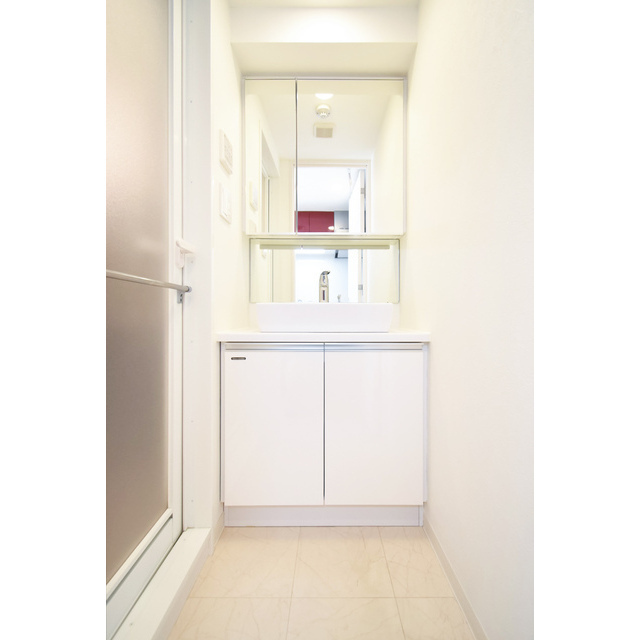 洗面設備　広い洗面スペース