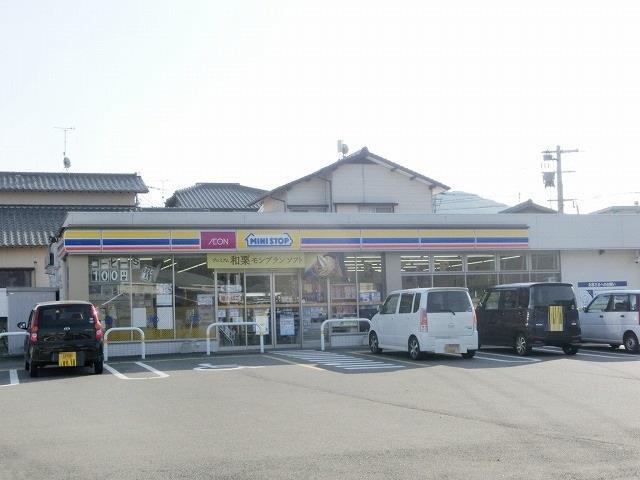 コンビニ　ミニストップ岡垣百合ヶ丘店（コンビニ）まで1090m