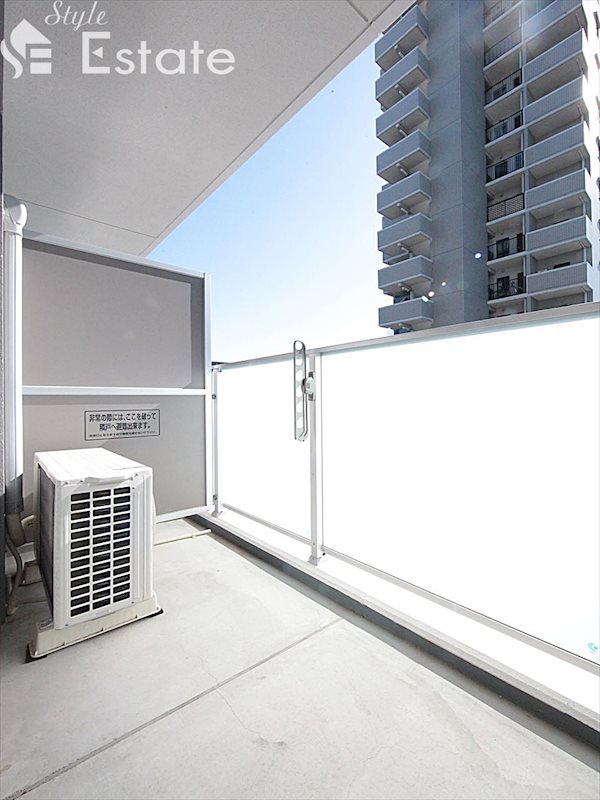 バルコニー　バルコニー