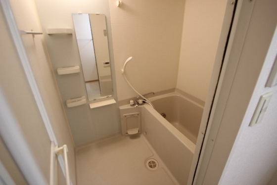 バス・シャワールーム　※別号室の写真です。