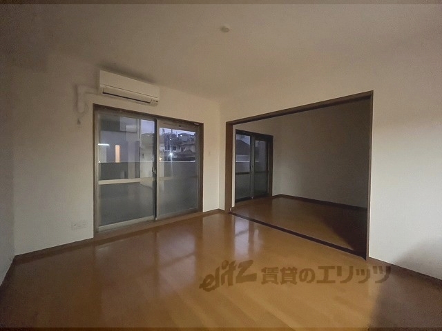 居室・リビング　リビング