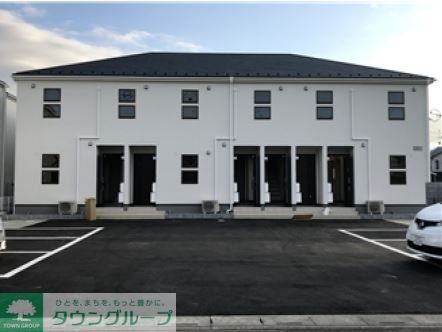 建物外観　駐車場