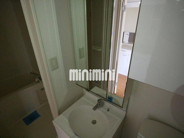 洗面設備　独立洗面台です。