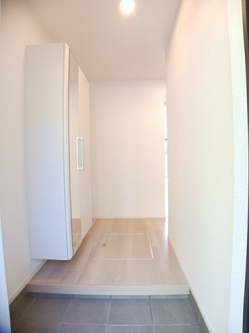 玄関　ゆったりとした玄関です