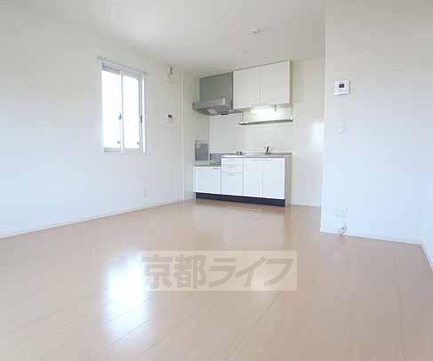 居室・リビング　２方向からの光が入るＬＤＫ・