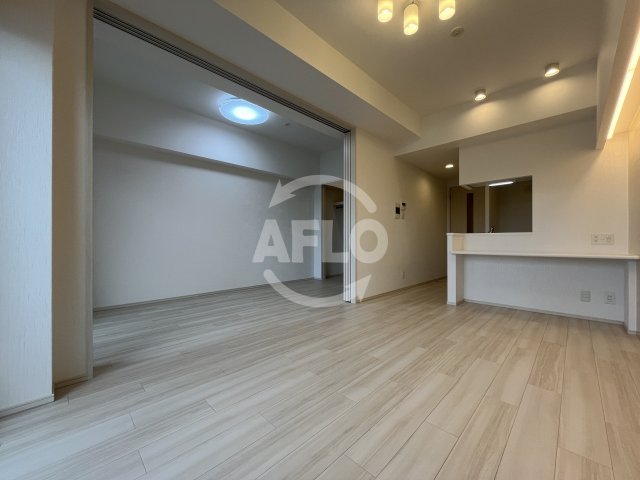 居室・リビング　プレジオ西中島ASIAN　リビング