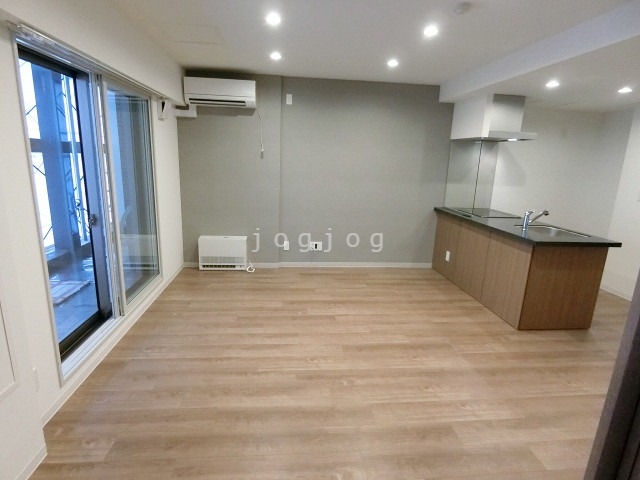 居室・リビング　同号室タイプ写真