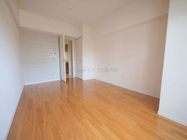 居室・リビング　エスライズ梅田DOSHIN