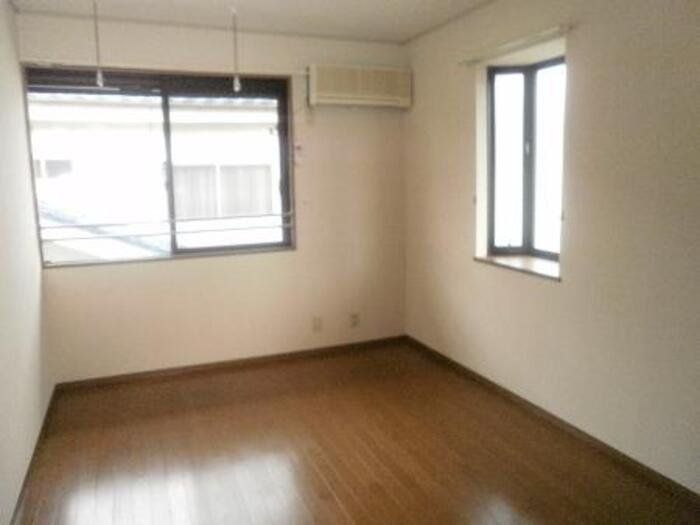 居室・リビング　★２階階段★