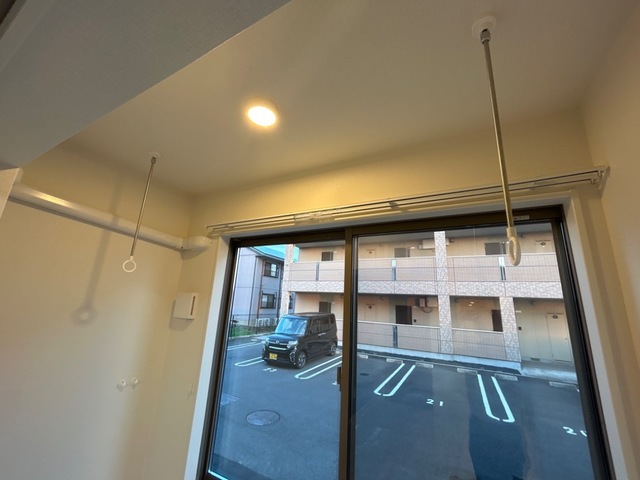その他設備　室内物干し金具（イメージ）