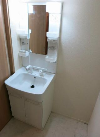 洗面設備　独立洗面化粧台付き