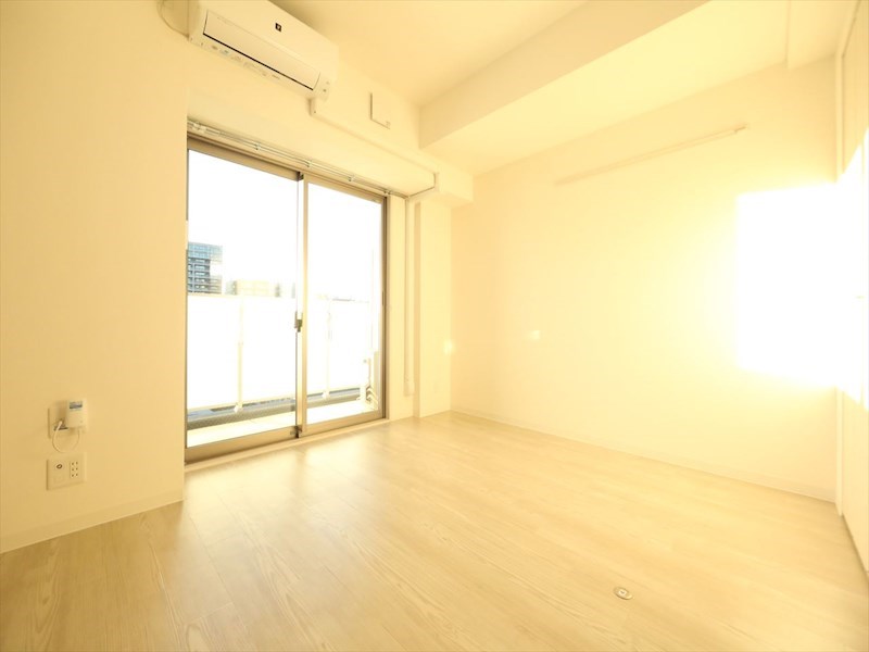 その他部屋・スペース　洋室6.5帖　エアコン完備　バルコニー