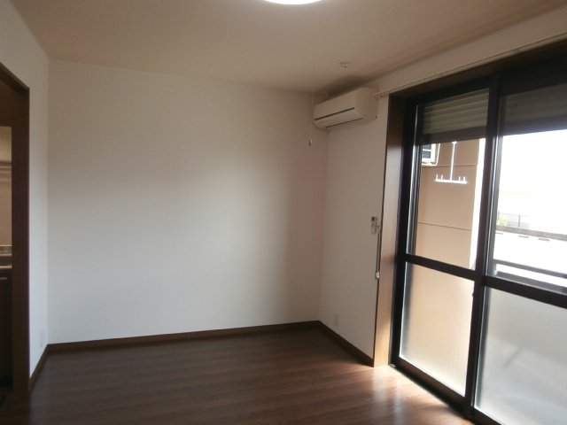 居室・リビング　同仕様