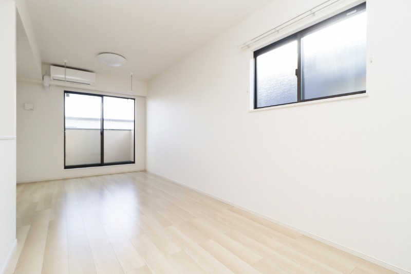 居室・リビング　図面と現状に相違がある場合には現状を優先