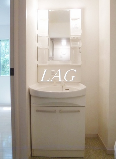 洗面設備　洗面台です。