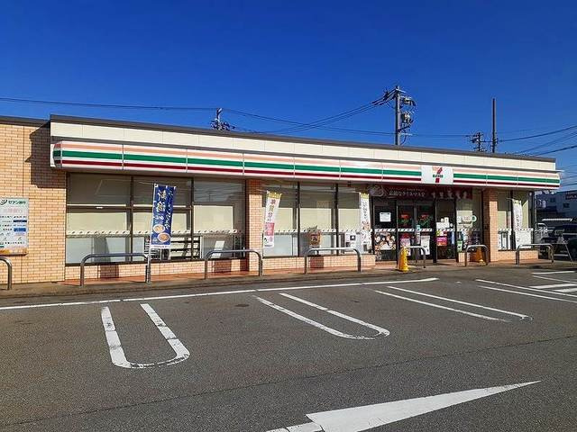 コンビニ　セブンイレブン 南砺二日町店（コンビニ）まで852m