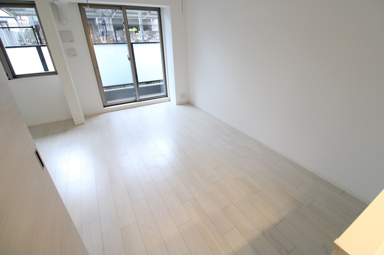 居室・リビング　※同物件、別部屋の写真です。