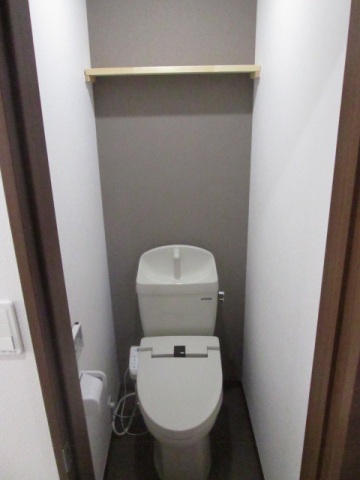 トイレ　別室参考写真です。