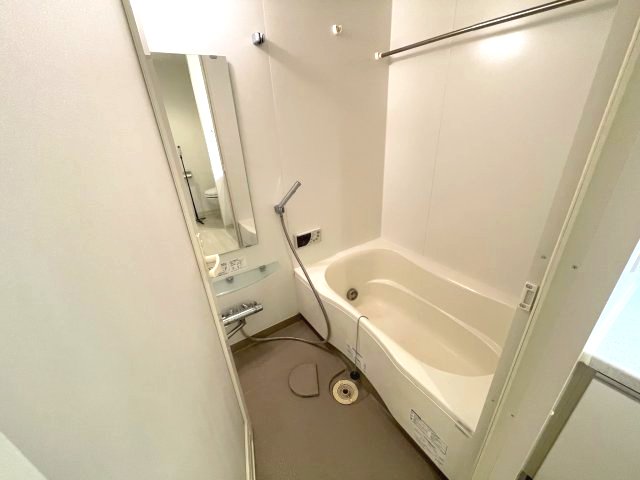 バス・シャワールーム　イメージとして同建物他部屋を表示しています