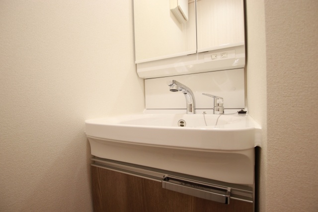 洗面設備　※別室の参考写真の為、現況優先です。