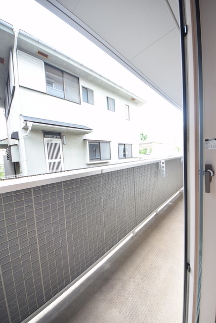 バルコニー　～今日は朝からお洗濯～