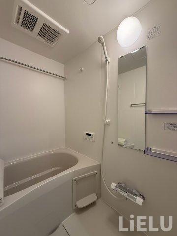 バス・シャワールーム　同シリーズ物件のモデルルームになります※現況優先