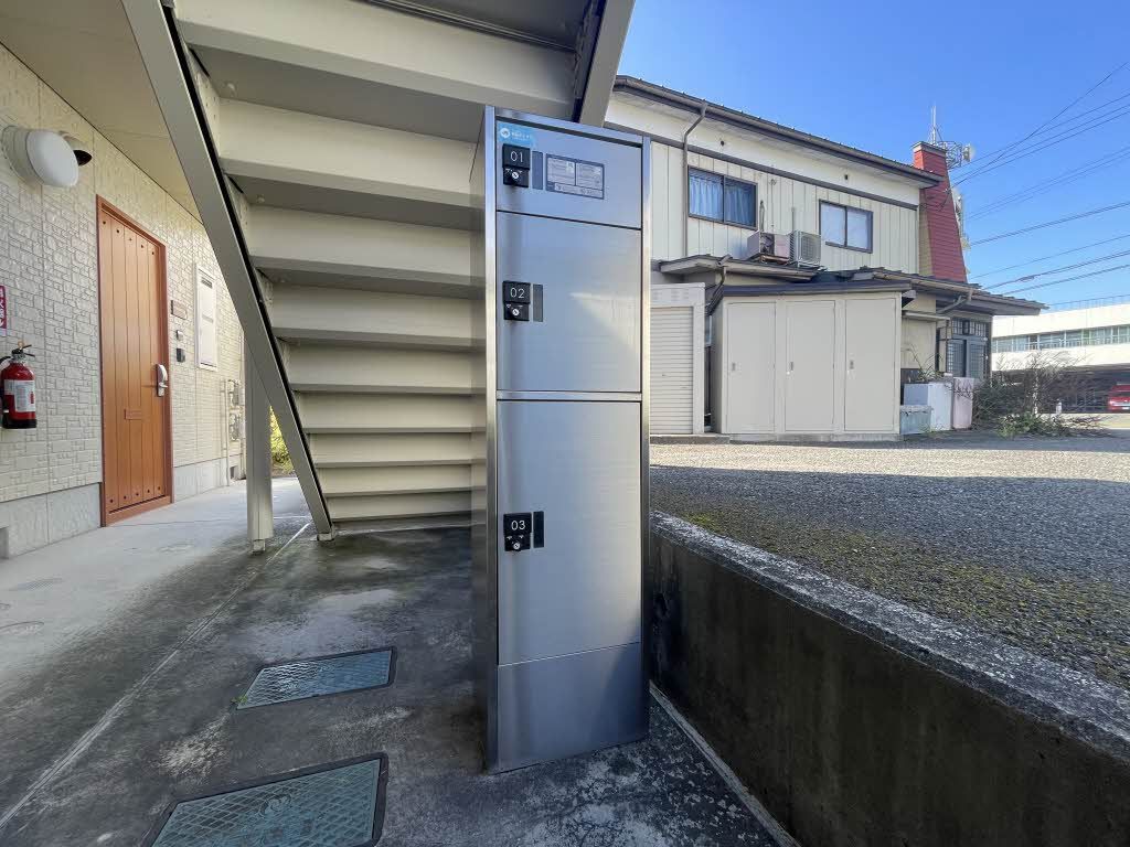 建物外観　宅配ＢＯＸ