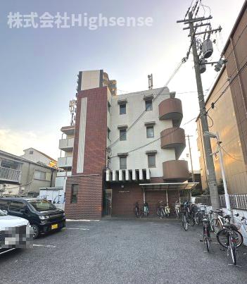 建物外観　外観は落ち着いています