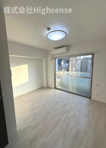 居室・リビング　スタンダードな洋室です