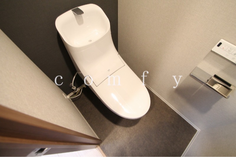 トイレ　ウォシュレット付きトイレ