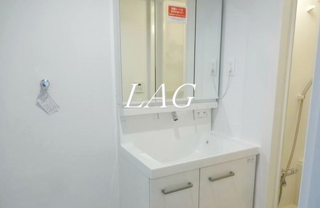 洗面設備　洗面台です。