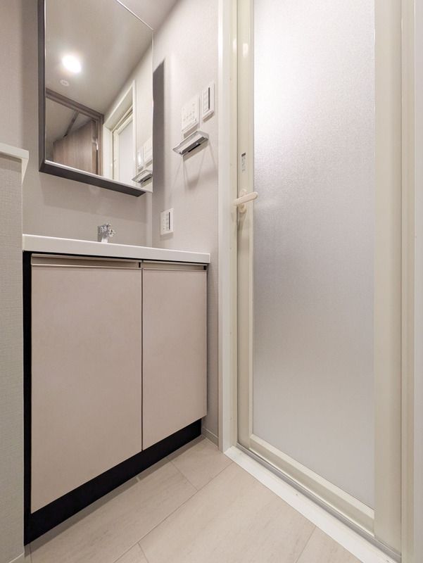 洗面設備　参考写真（同物件別部屋）