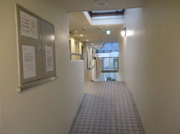 ロビー　ゆとりのあるロビーです