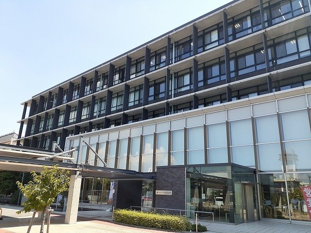 その他　半田市役所まで643m