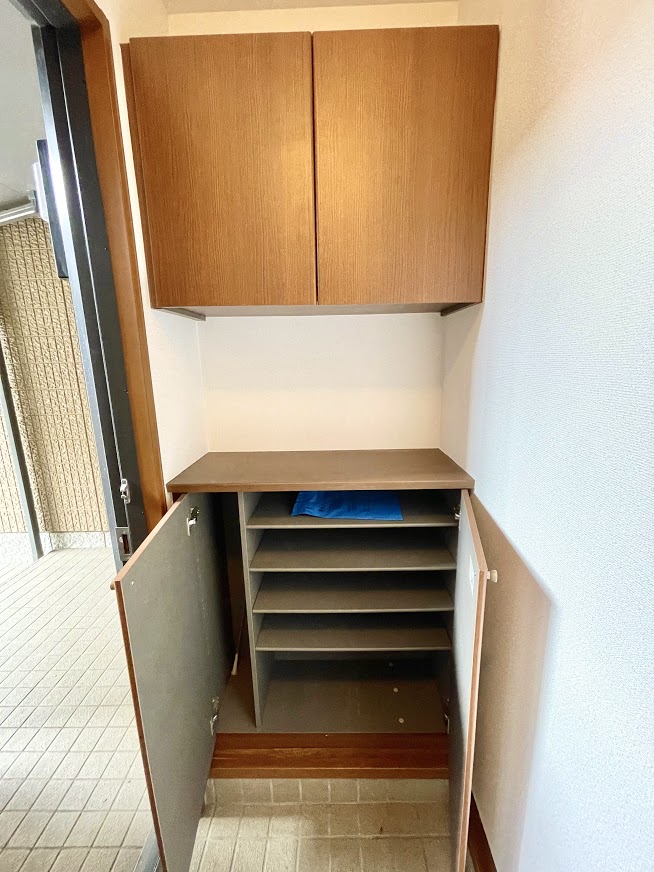 収納　シューズボックス