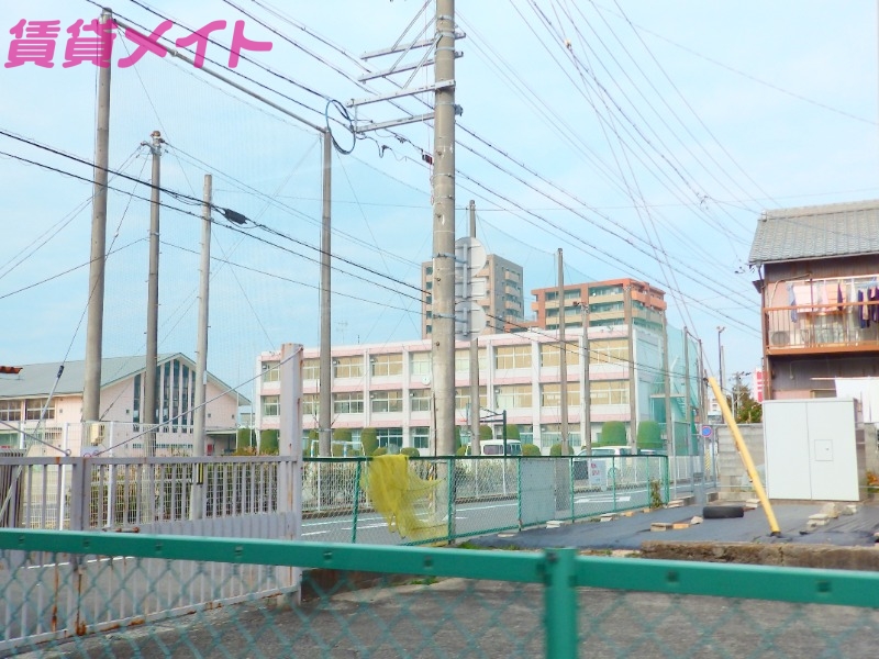 小学校　桑名市立修徳小学校（小学校）まで1281m