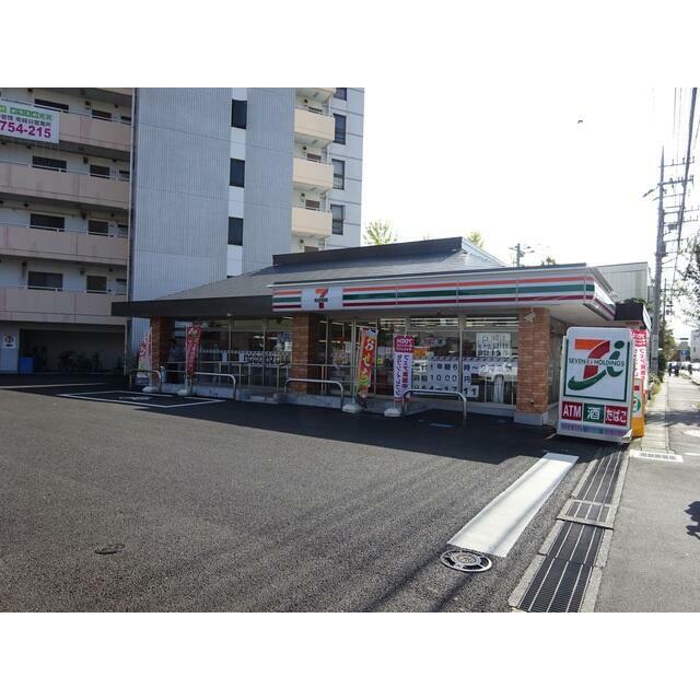 コンビニ　セブンイレブン越谷瓦曽根店（コンビニ）まで569m