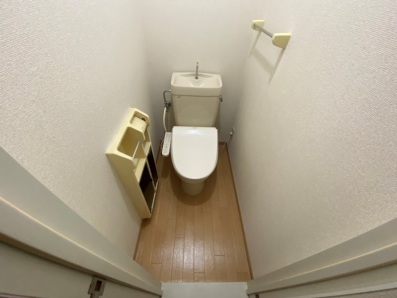 トイレ　トイレ