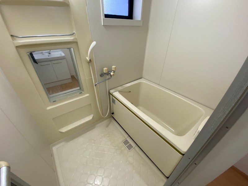 バス・シャワールーム　風呂