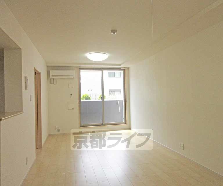 居室・リビング　広々としたリビングです