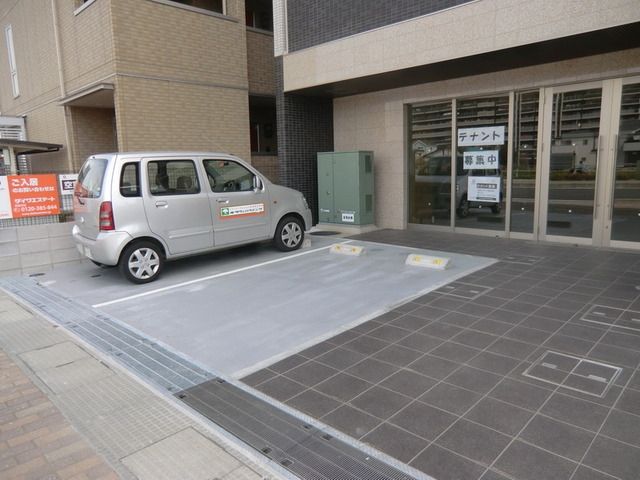 駐車場　専用駐車場