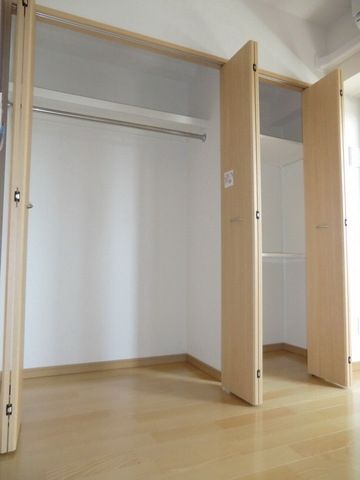 その他設備　収納たっぷり　クローゼット2ヶ所