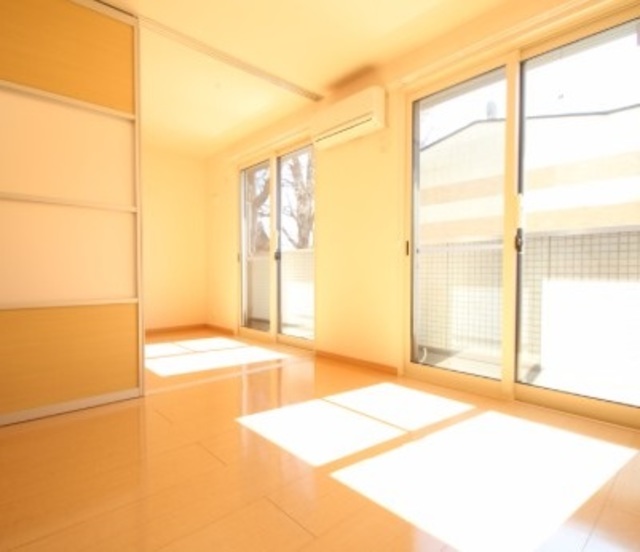 居室・リビング　別室参照