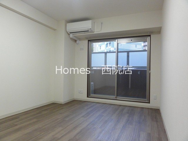 居室・リビング　別号室参考写真