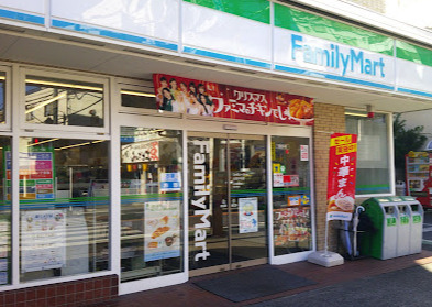 コンビニ　ファミリーマート 大宮中央店（コンビニ）まで1868m