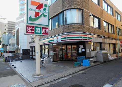 コンビニ　セブンイレブン 渋谷東1丁目店（コンビニ）まで585m